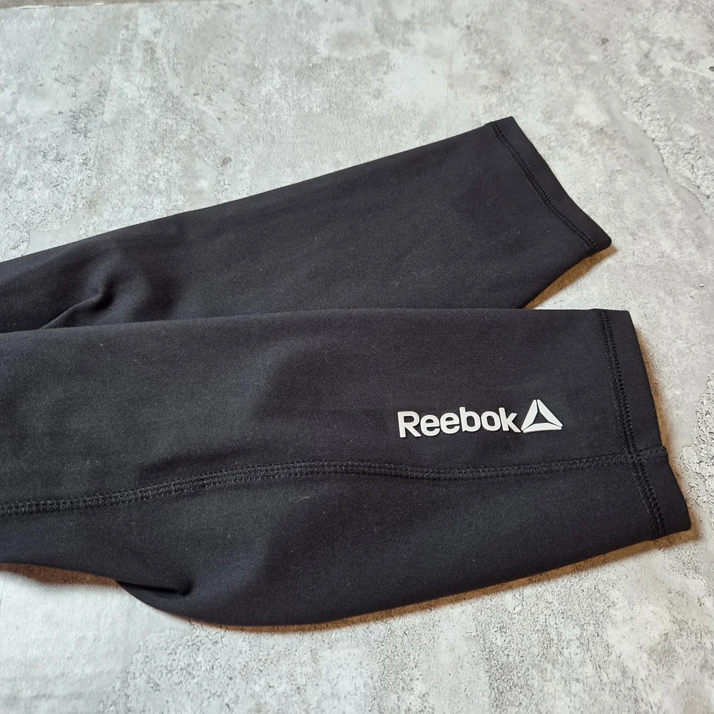 Reebok Leggings Women's Med Black High Rise Side Pockets Performance Activewear - Picture 4 of 16